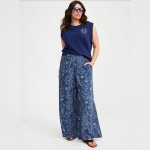 Torrid Pull-On Wide Leg Pant Size 1 (14/16)